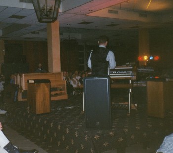 Patrick speelt tijdens Avondconcert POK-manifestatie 10 oktober 1998