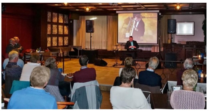 Gastoptreden voor Brabant Orgel en Keyboardclub in Tilburg, 24 oktober 2014 Gastoptreden voor Brabant Orgel en Keyboardclub in Tilburg, 24 oktober 2014