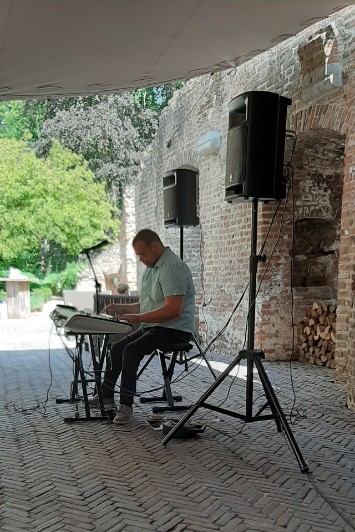 © Concert Patrick Holleeder bij Kasteel Duurstede, 1 juni 2020 © Concert Patrick Holleeder bij Kasteel Duurstede, 1 juni 2020
